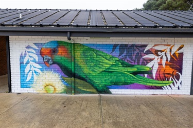 Crib-Point-Pool-mural-parrot.jpg