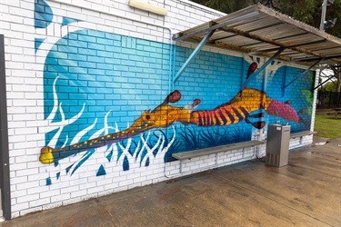 Crib-Point-Pool-mural-seahorse.jpg
